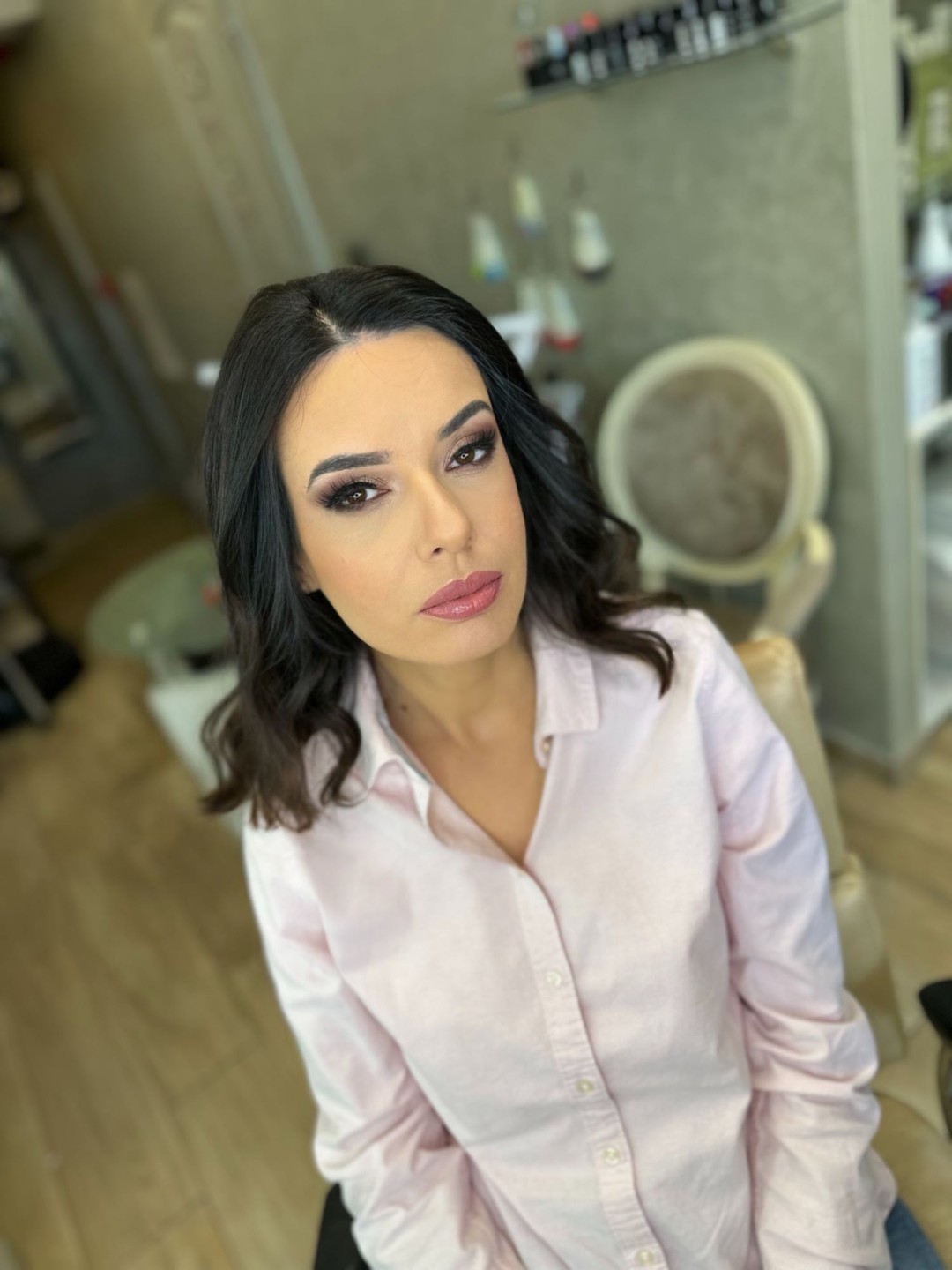 Bibi beauty centar #beograd Make-up / šminkanje Profesionalno šminkanje + feniranje ravno