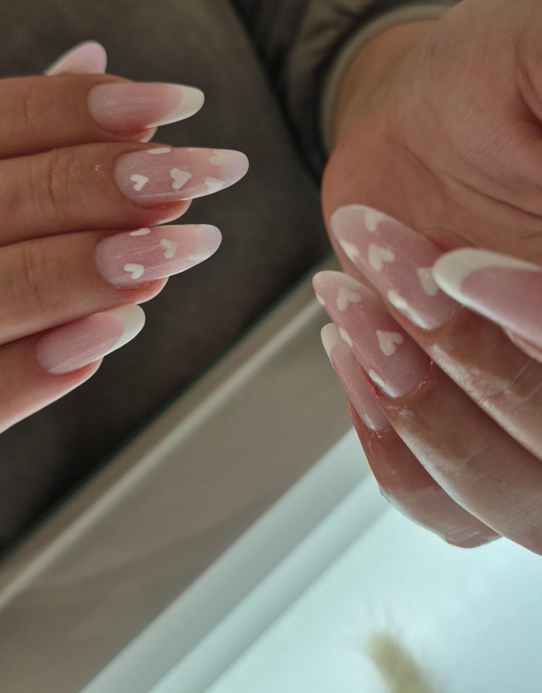 Nadogradnja noktiju dual tipsama - M dužina - Auréa manucure, Novi Sad Nadogradnja noktiju Nokti Nadogradnja noktiju, Novi Sad, Sajmište, Detelinara, Banatić