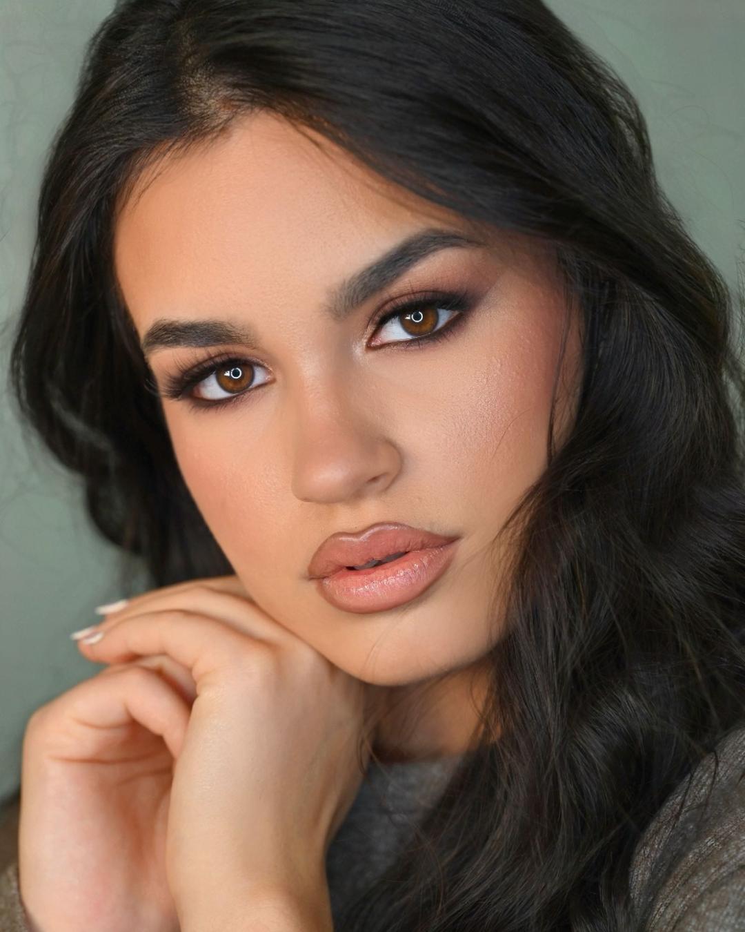 Profesionalno šminkanje za apsolventsko veče - Ivana Vit, Beograd Make-up / šminkanje Lice Make-up / šminkanje, Beograd, Zvezdara