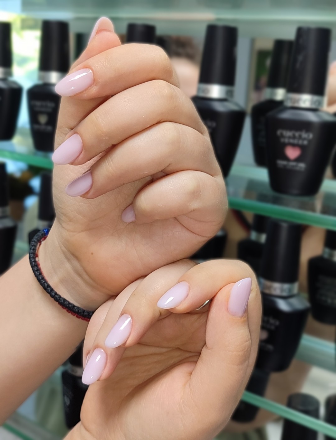 Hellena Cosmetics #novisad Ojačavanje noktiju Korekcija ojačavanja noktiju gelom