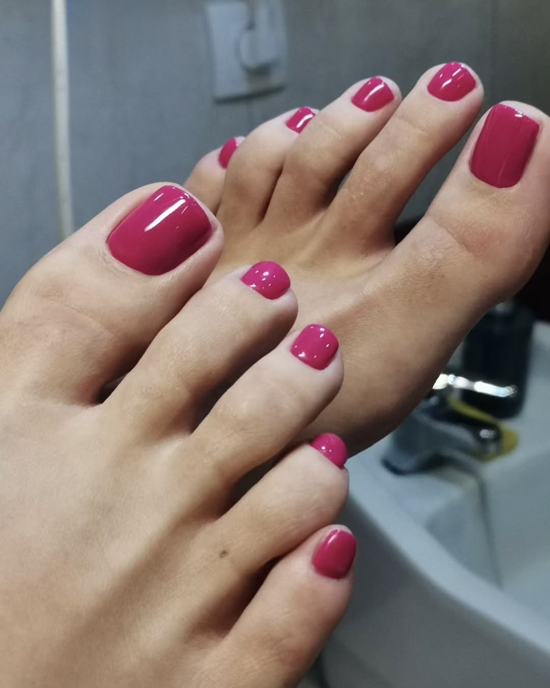 Miki Nail Care #beograd Estetski pedikir Pedikir sa profi diskom + gel lak / shellac