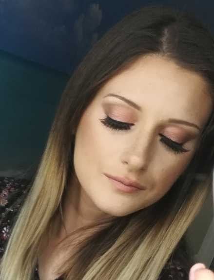Unique Touch #beograd Make-up / šminkanje Profesionalno šminkanje + veštačke trepavice - dnevna šminka