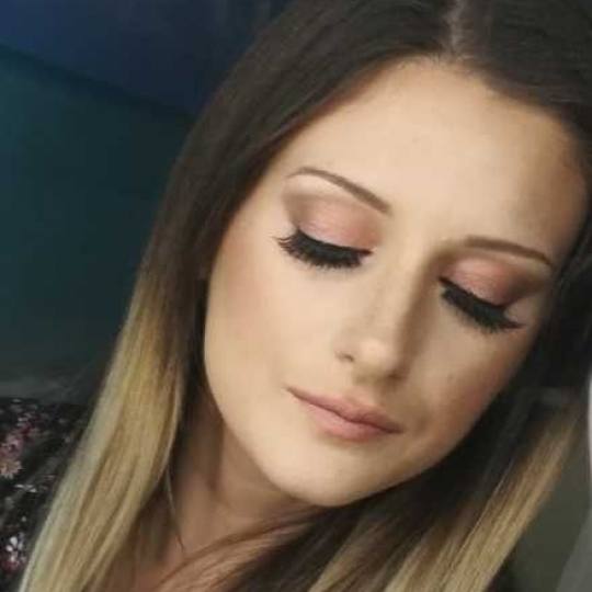 Unique Touch #beograd Make-up / šminkanje Profesionalno šminkanje + veštačke trepavice - dnevna 