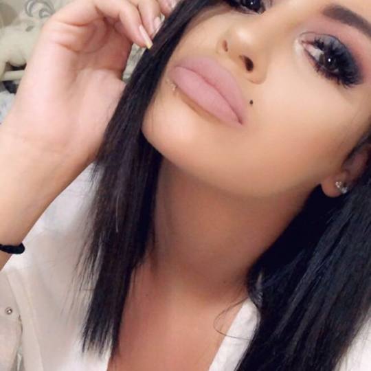 Mademoiselle Beauty #beograd Make-up / šminkanje Profesionalno šminkanje + veštačke trepavice