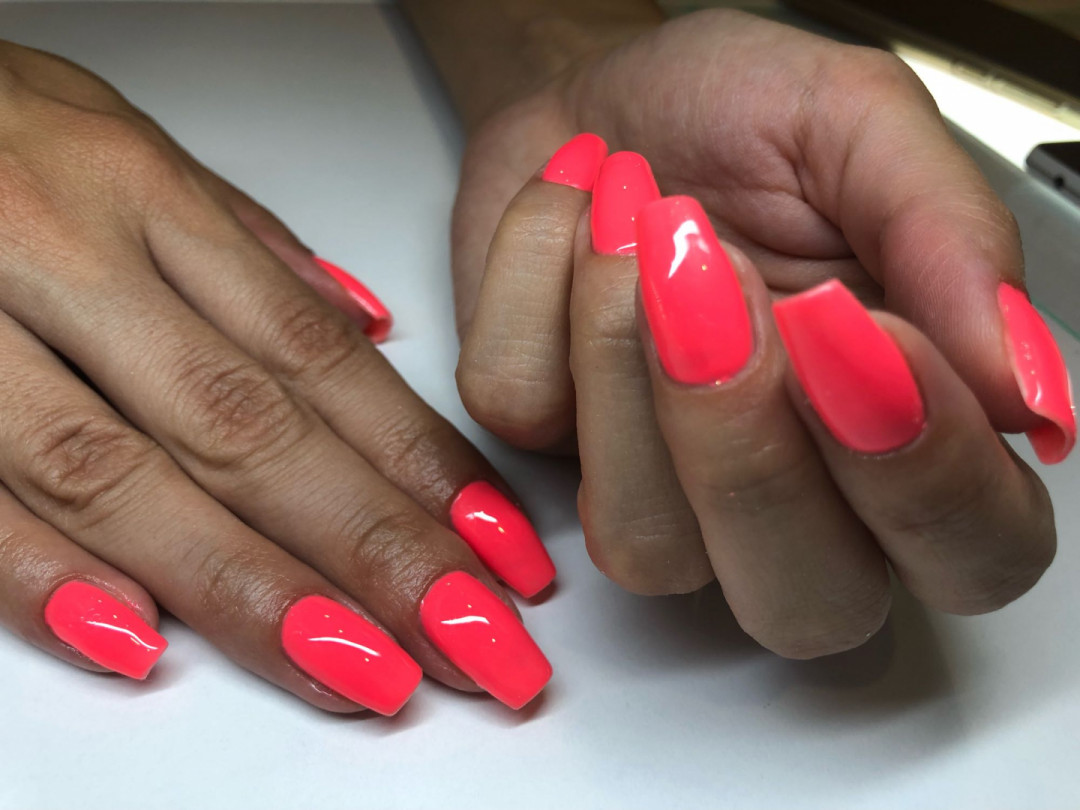 Mademoiselle Beauty #beograd Gel lak Gel lak - ruke sa aparatnim manikirom