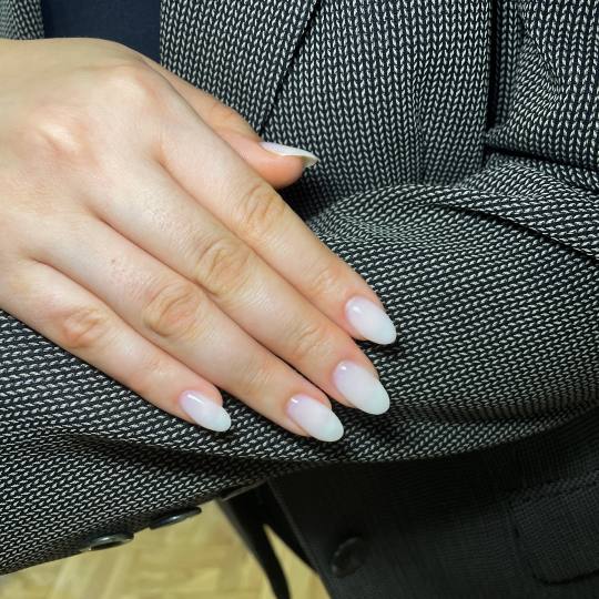 Beauty room Zvezdara #beograd Izlivanje noktiju Korekcija izlivanja noktiju gelom - M dužina