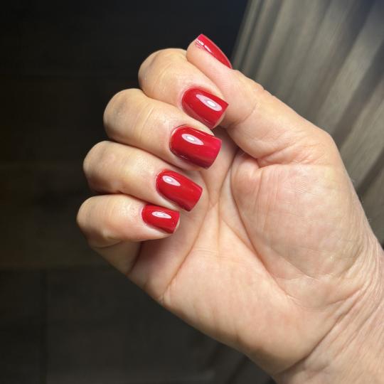 Metime lounge #beograd Izlivanje noktiju Korekcija noktiju - S dužina