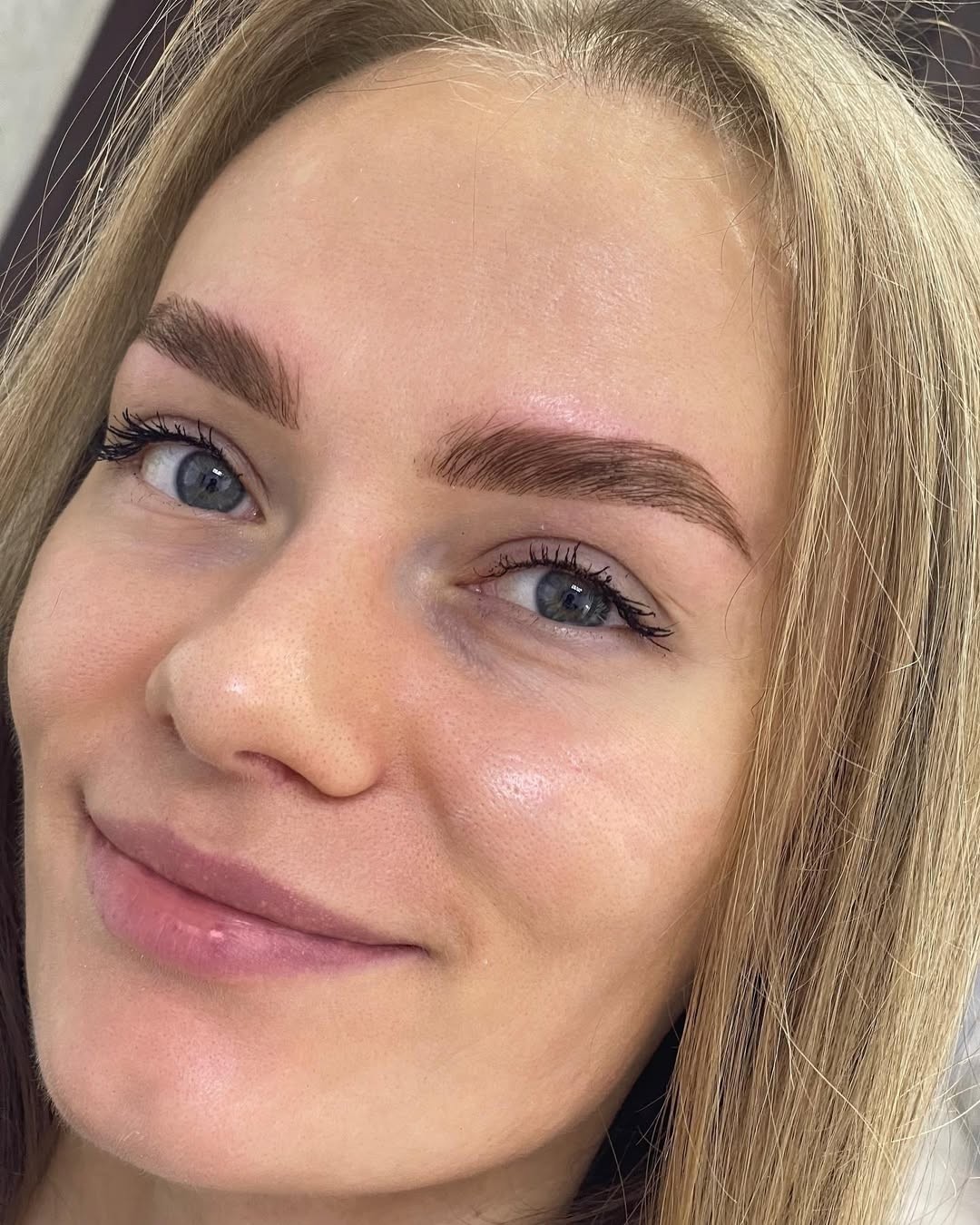 AmiSo Beauty Studio #novisad Obrve Korekcija obrva voskom / pincetom + Laminiranje obrva