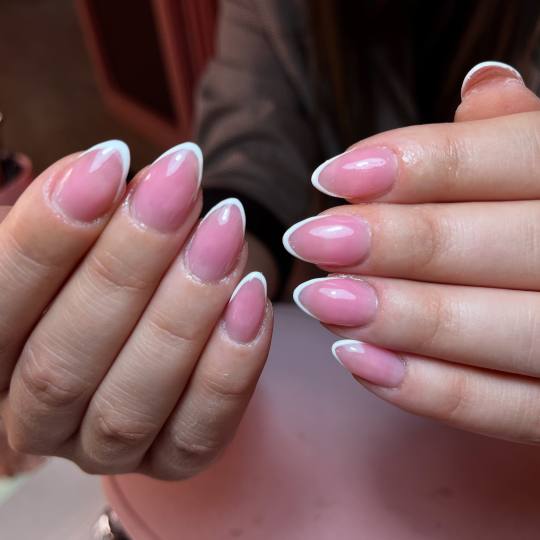 Xenija Beauty Room #beograd Manikir Izlivanje noktiju gelom - M duzina