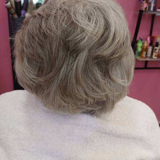 Sv. Mina #beograd Šišanje i feniranje