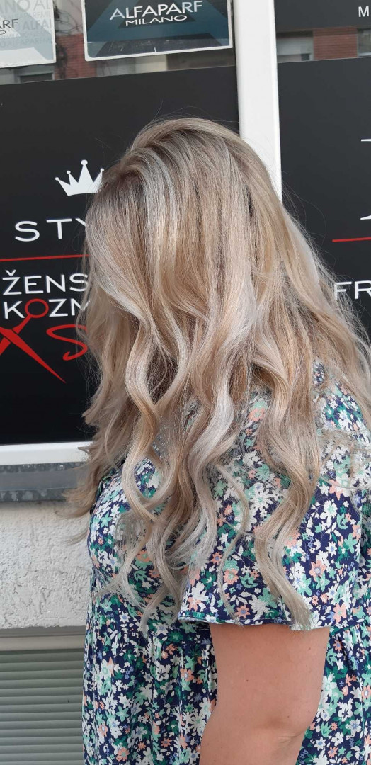 X Style #novisad Farbanje kose Pramenovi u jednoj boji + preliv - ekstra duga / duga i gusta kosa