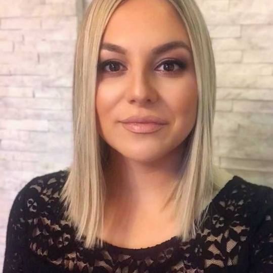 Alfaparf Studio Ada Mall #beograd Make-up / šminkanje Profesionalno šminkanje + veštačke trepavi