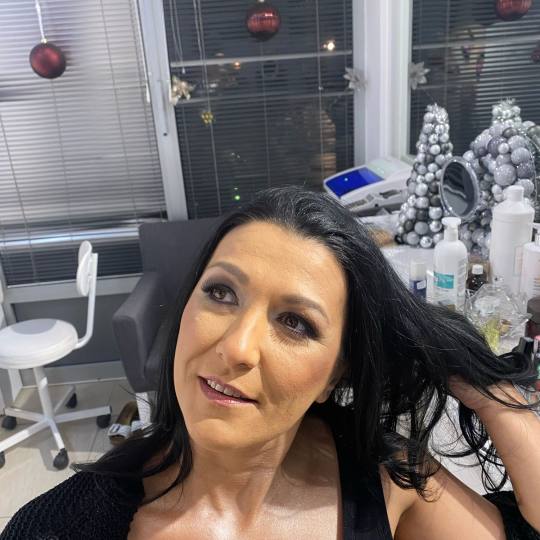 GM Beauty studio #beograd Make-up / šminkanje Profesionalno šminkanje + veštačke trepavice