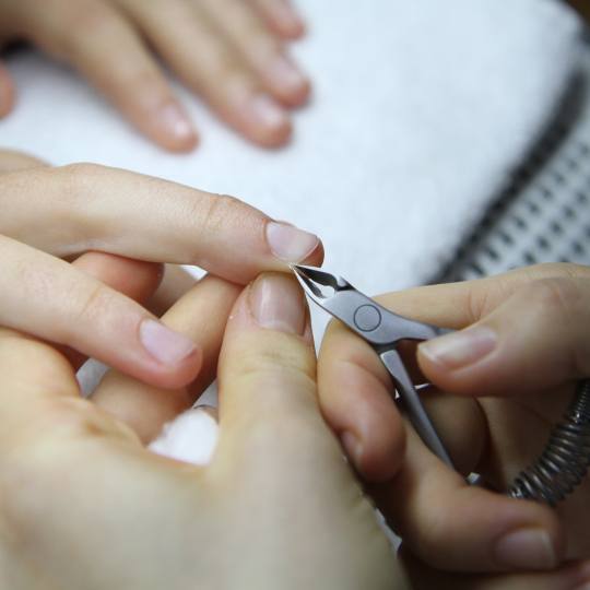 Fusion centar #krusevac Manikir Manikir + gratis lakiranje Otklanjanje zanotica i  viška kožice ok
