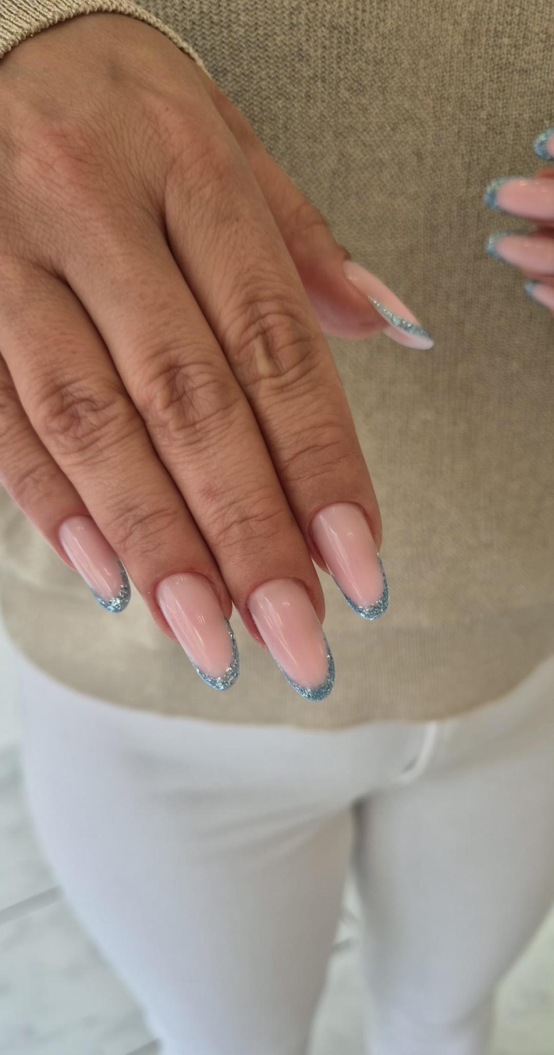 Nadogradnja noktiju dual tipsama - M dužina - Auréa manucure, Novi Sad Nadogradnja noktiju Nokti Nadogradnja noktiju, Novi Sad, Sajmište, Detelinara, Banatić