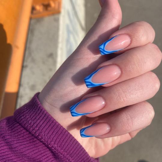 Del Art L #beograd Korekcija noktiju Korekcija noktiju tuđeg rada + french - L dužina