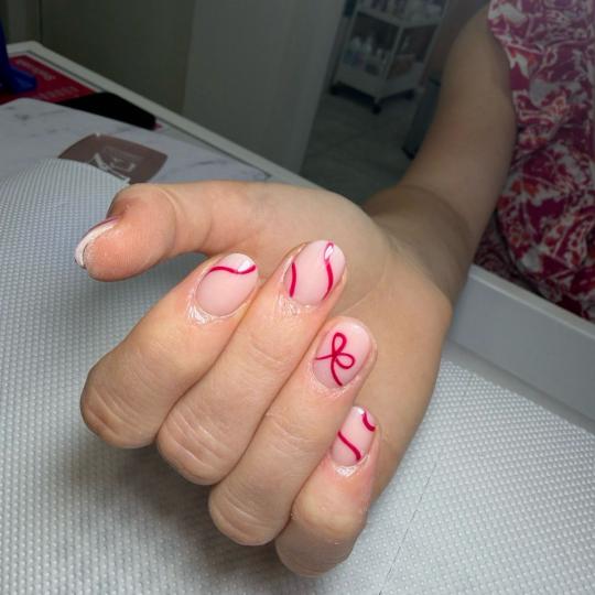 Sneža Nails #beograd Izlivanje noktiju Izlivanje noktiju gelom - S dužina