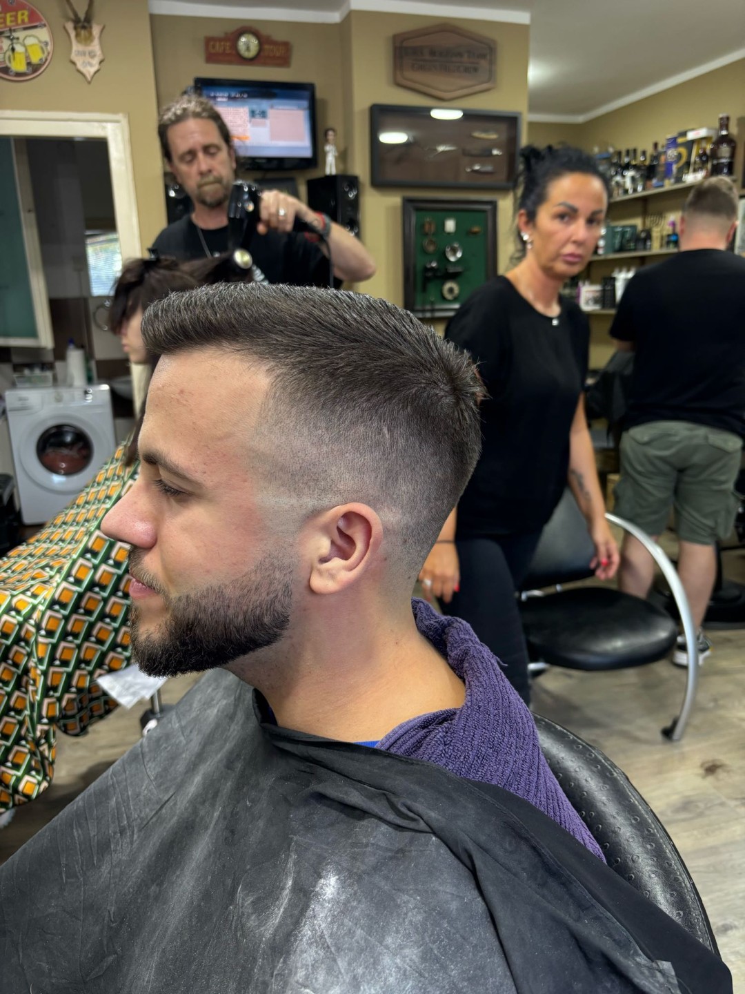 Bogdan Team #beograd Muško šišanje Muško šišanje + štucovanje brade