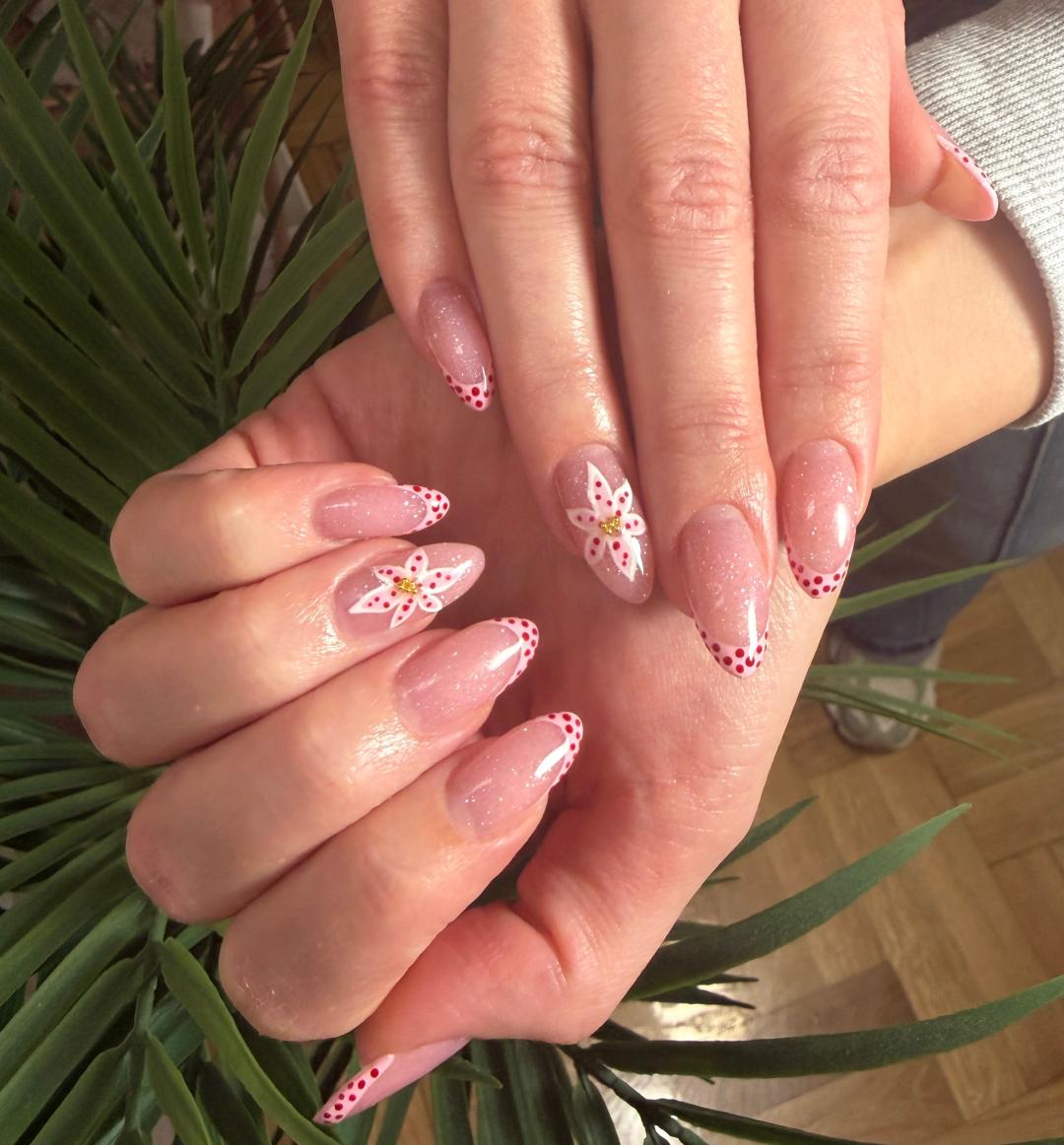 Korekcija izlivanja noktiju gelom - M dužina - Beauty room Zvezdara, Beograd Izlivanje noktiju Nokti Izlivanje noktiju, Beograd, Zvezdara
