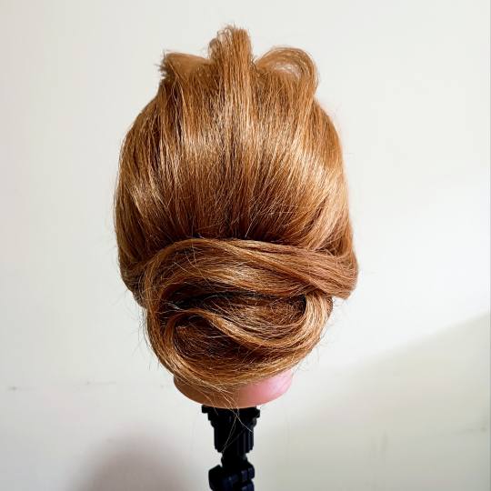 Travijata Donna #novisad Pletenice, kike, punđe Svečana frizura koktel / bridal / royal