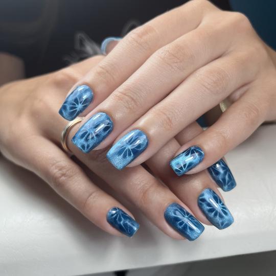 Touch Aesthetic&Medical care #beograd Lakiranje noktiju Vtirka / mačje oko Rad majstora Ekaterine