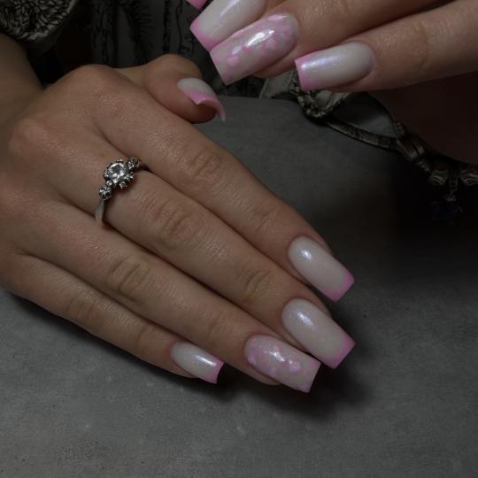 Elle beauty center #novisad Izlivanje noktiju Korekcija izlivanja noktiju gelom - M dužina