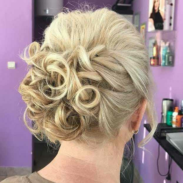 Blanuša #obrenovac Svečane i frizure za svadbu