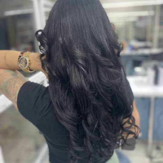 Royal Cut by Pro Cut #beograd Uvijanje, lokne i talasi Lokne na presu / figaro - sve dužine kose