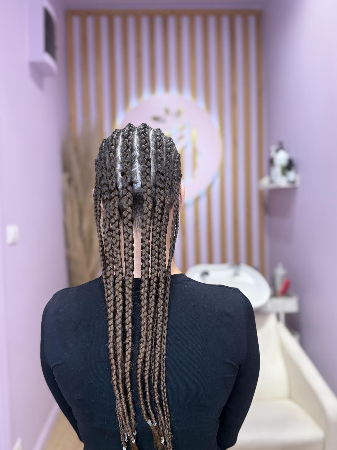 Pletenica - komad - Cordelia, Beograd Pletenice, kike, punđe Frizerski saloni Pletenice, kike, punđe, Beograd, Slavija, Autokomanda, Neimar