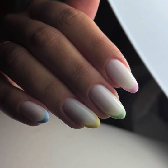 Beauty Corner TP #beograd Ojačavanje noktiju Rubber baza + boja / french Ojacanje raber bazom