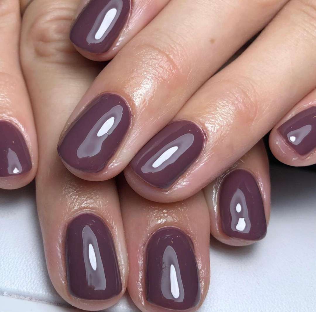 Mademoiselle Beauty #beograd Gel lak Gel lak - ruke sa aparatnim manikirom