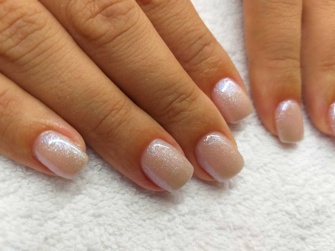 Ojačavanje noktiju gelom + gel u boji - Alfaparf Nails, Beograd Ojačavanje noktiju Nokti Ojačavanje noktiju, Beograd, Karaburma, Višnjička banja