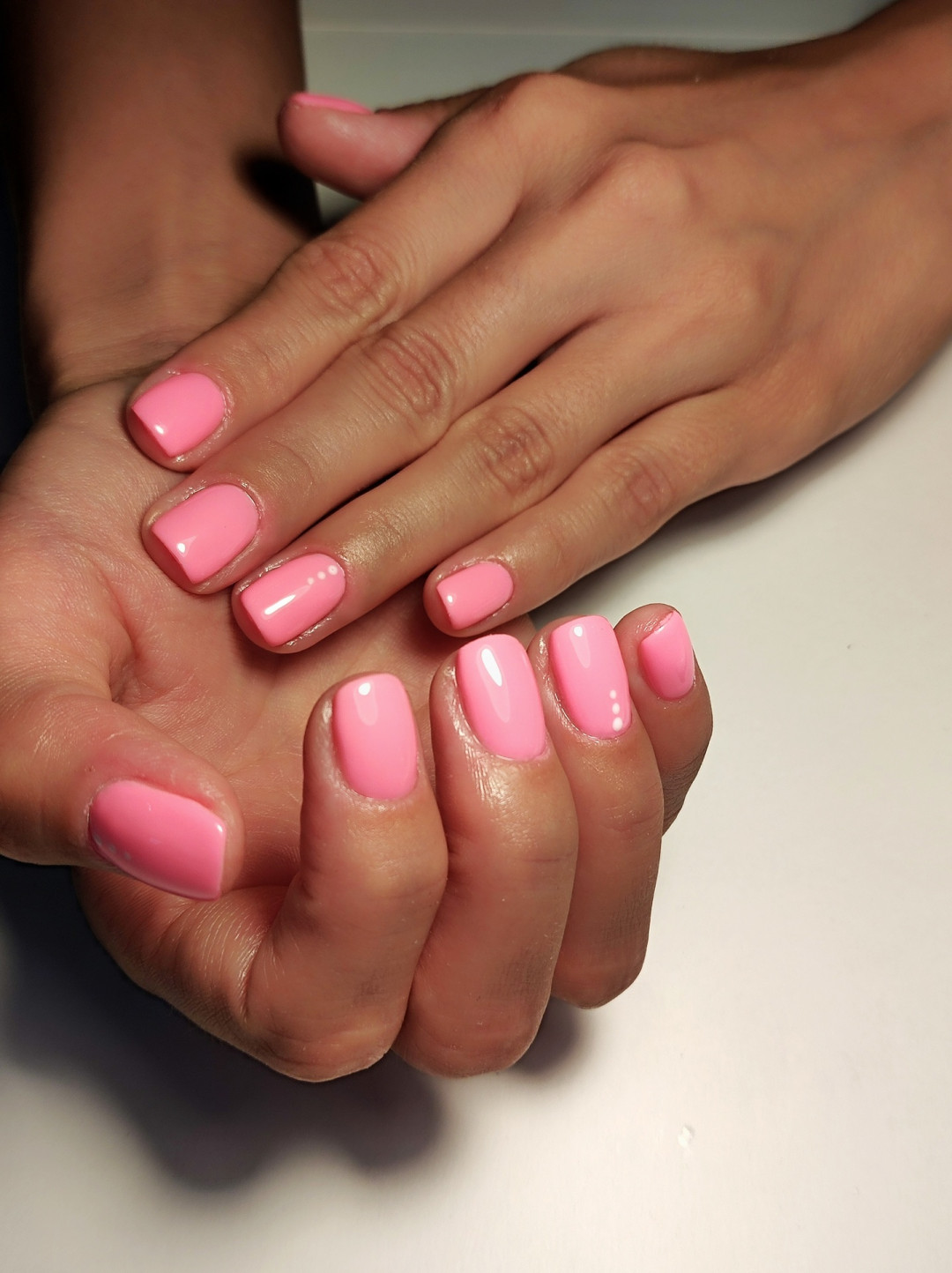 Manikir + gel lak - Hinić Beauty studio, Beograd Manikir Nokti Manikir, Beograd, Bežanijska kosa, Bežanija, Ledine, Surčin
