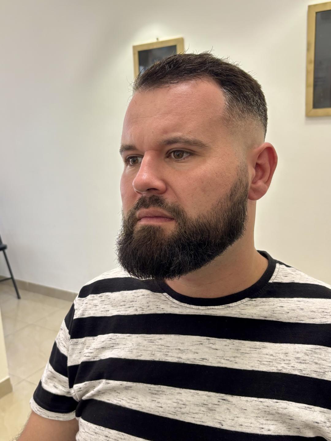 Muško šišanje + sređivanje brade - Vronski, Ćićevac Muško šišanje Muški frizeri Muško šišanje, Ćićevac, Centar