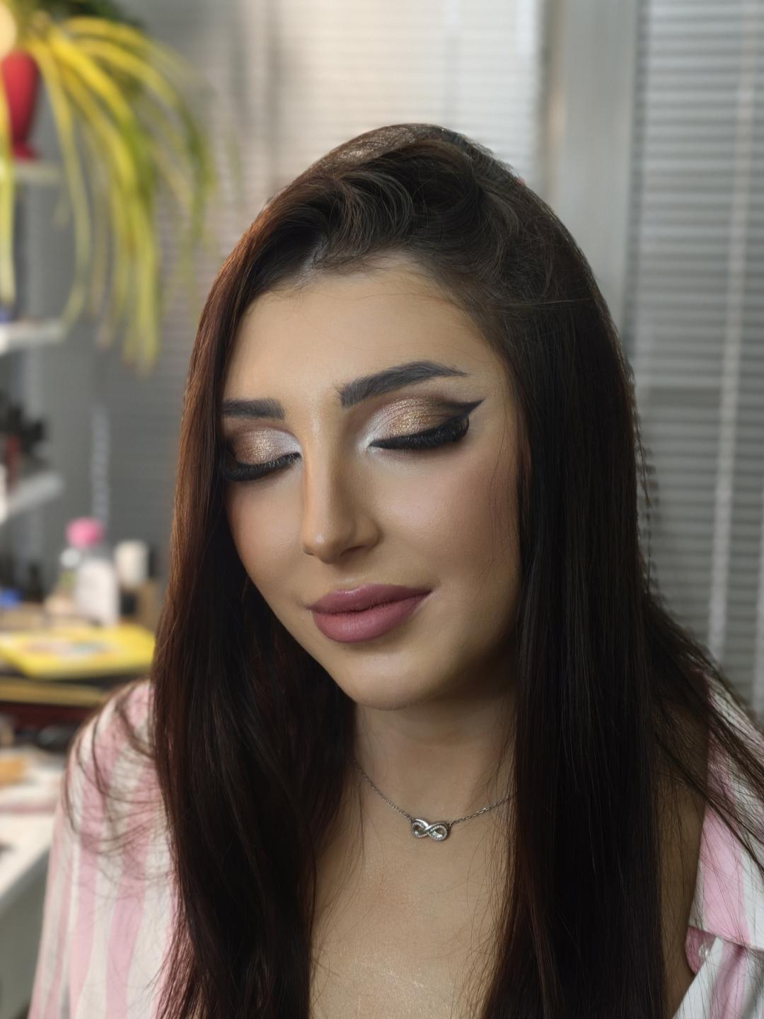 Ismi Studio #stara-pazova Make-up / šminkanje Profesionalno šminkanje + veštačke trepavice gratis