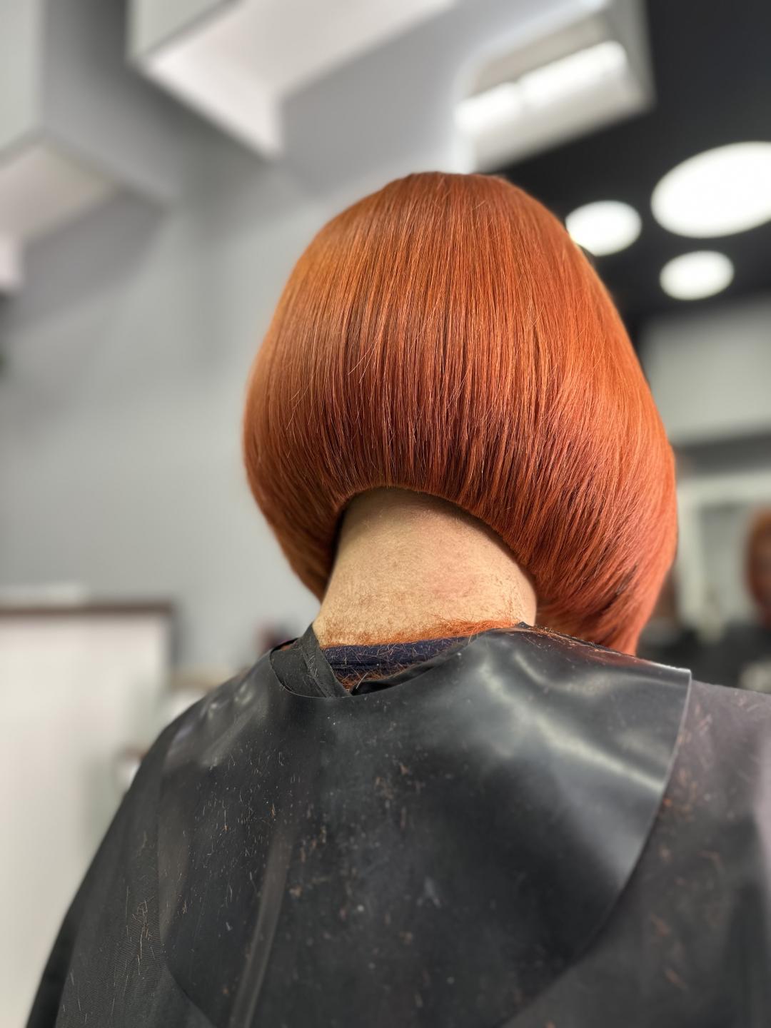 Šišanje feniranje - kosa srednje dužine (do ramena) - Maestro Jasmin, Beograd Šišanje Frizerski saloni Šišanje, Beograd, Centar, Stari grad, Dorćol