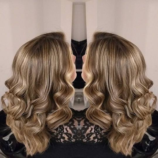 Studio Terazije #beograd Pramenovi +talasi Balayage / Ombre / Sombre / Pramenovi + šišanje + grati