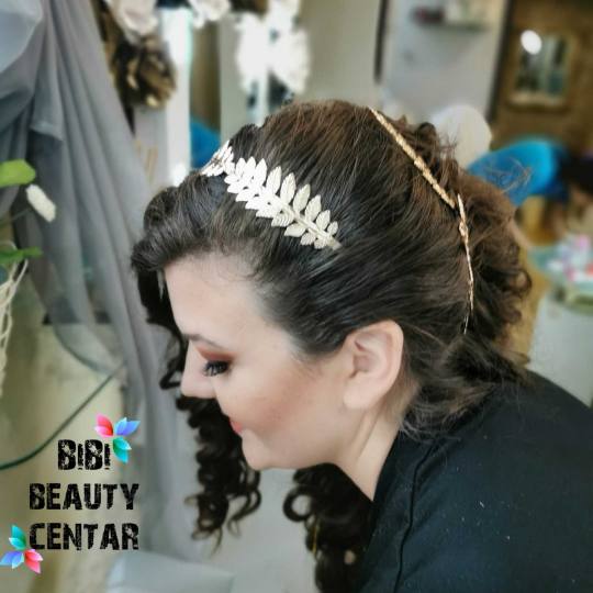 Bibi beauty centar #beograd Svečane i frizure za svadbu Svečana frizura - kosa srednje dužine fri