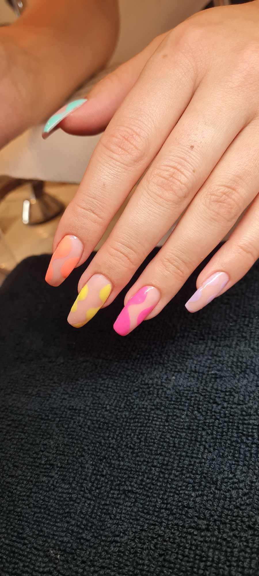 Ojačavanje noktiju gelom dužina 3 - Right Beauty, Beograd Ojačavanje noktiju Nokti Ojačavanje noktiju, Beograd, Centar, Stari grad, Dorćol