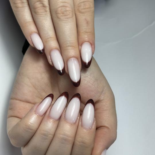 Princess beauty salon #nis Izlivanje noktiju Izlivanje noktiju gelom - M dužina Nokti