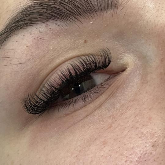 Princess beauty #nis Nadogradnja trepavica Nadogradnja svilenih trepavica - mix metoda