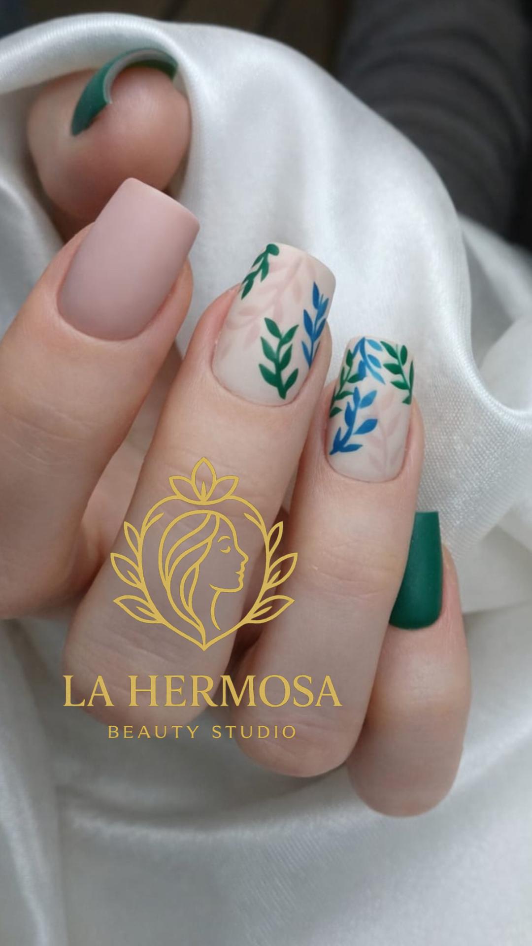 Ojačavanje prirodnih noktiju gelom - La Hermosa Beauty Studio, Beograd Ojačavanje noktiju Nokti Ojačavanje noktiju, Beograd, Novi Beograd Ušće, Sava Centar