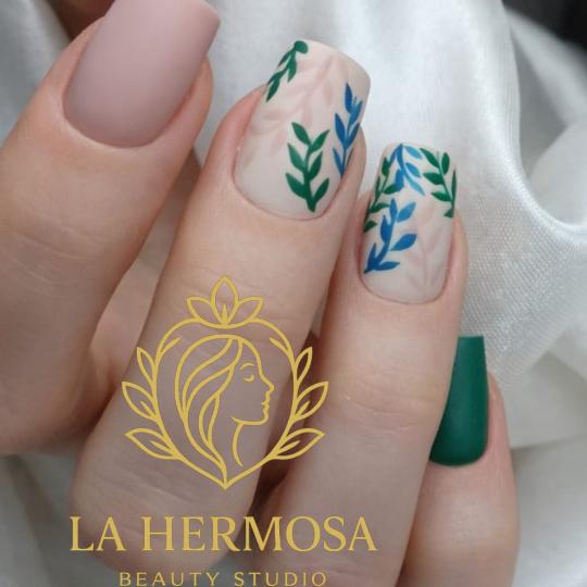La Hermosa Beauty Studio #beograd Ojačavanje noktiju Ojačavanje prirodnih noktiju gelom