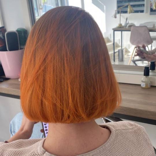 Allure Beauty Studio #beograd Farbanje kose Farbanje cele dužine - kratka kosa