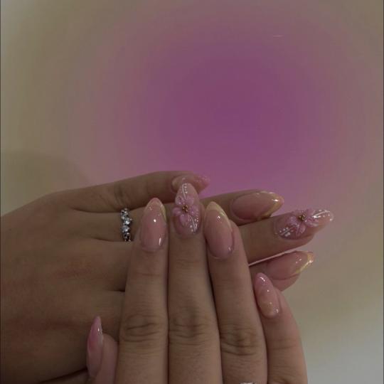 Almari Beauty Concept #kragujevac Korekcija noktiju Korekcija noktiju - M dužina Nokti