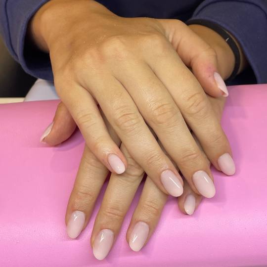 Beauty room Zvezdara #beograd Izlivanje noktiju Izlivanje noktiju gelom - S dužina