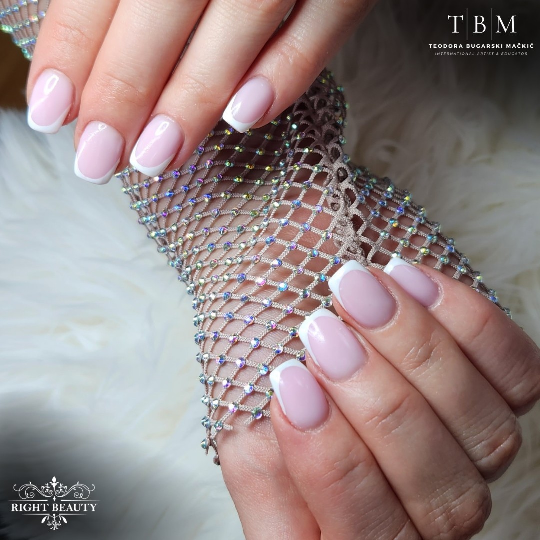Ojačavanje noktiju gelom dužina 1 - kod Teodore - Right Beauty, Beograd Gel lak Nokti Gel lak, Beograd, Centar, Stari grad, Dorćol
