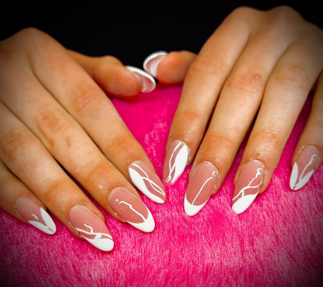 Korekcija ojačavanja / nadogradnje / izlivanja noktiju + french - Alfaparf Nails, Beograd Korekcija noktiju Nokti Korekcija noktiju, Beograd, Karaburma, Višnjička banja