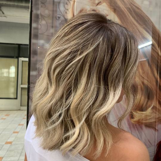 A&M #beograd Ombre, sombre, balayage Balayage + preliv + feniranje + gratis olaplex - kosa srednje d