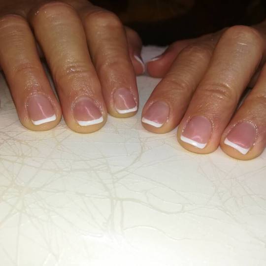 Estetic star by Maya #beograd Ojačavanje noktiju ojacavanje prirodnih noktiju gelom +frenc Ojačava